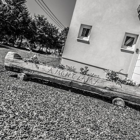 A Mont Lamy B Villa Уфализ Екстериор снимка